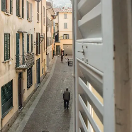 La Corte Di Zizi بيت للعطل