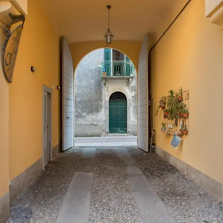 La Corte Di Zizi