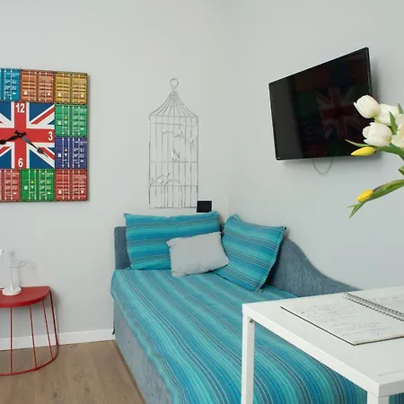 La Corte Di Zizi Сasa de vacaciones *