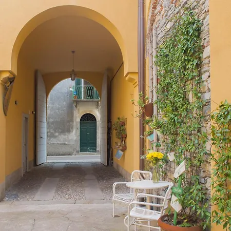 Сasa de vacaciones La Corte Di Zizi Cernobbio