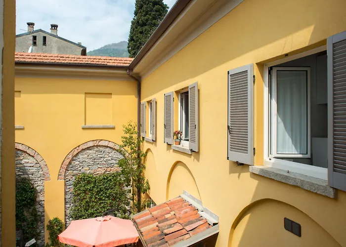 Semesterbostad La Corte Di Zizi Cernobbio