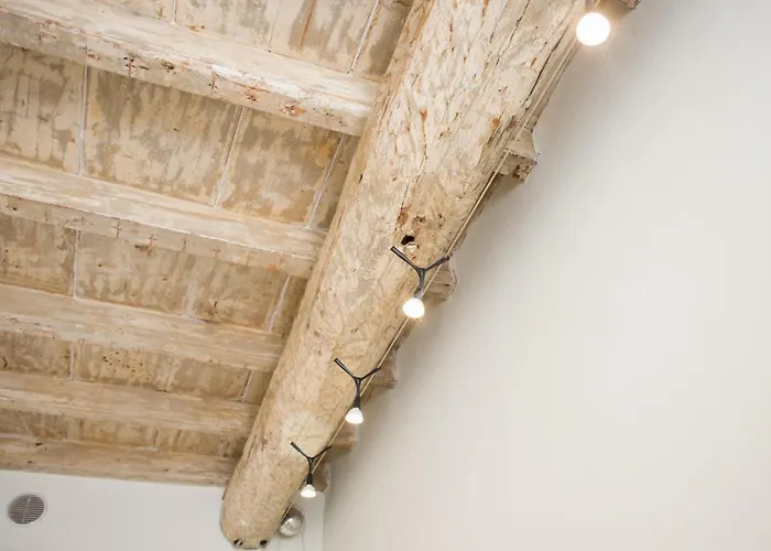 La Corte Di Zizi Nyaraló Cernobbio