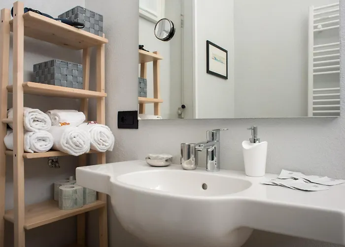 La Corte Di Zizi * チェルノッビオ